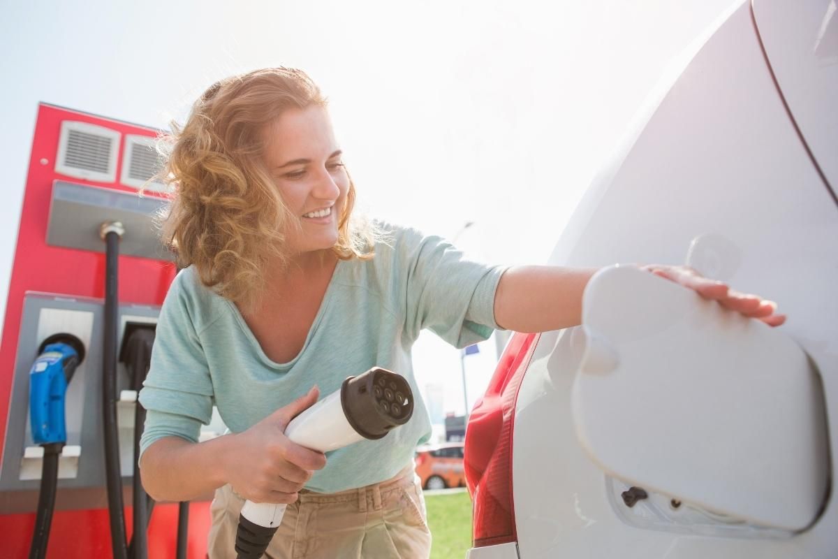 3 claves de mantenimiento de un coche eléctrico