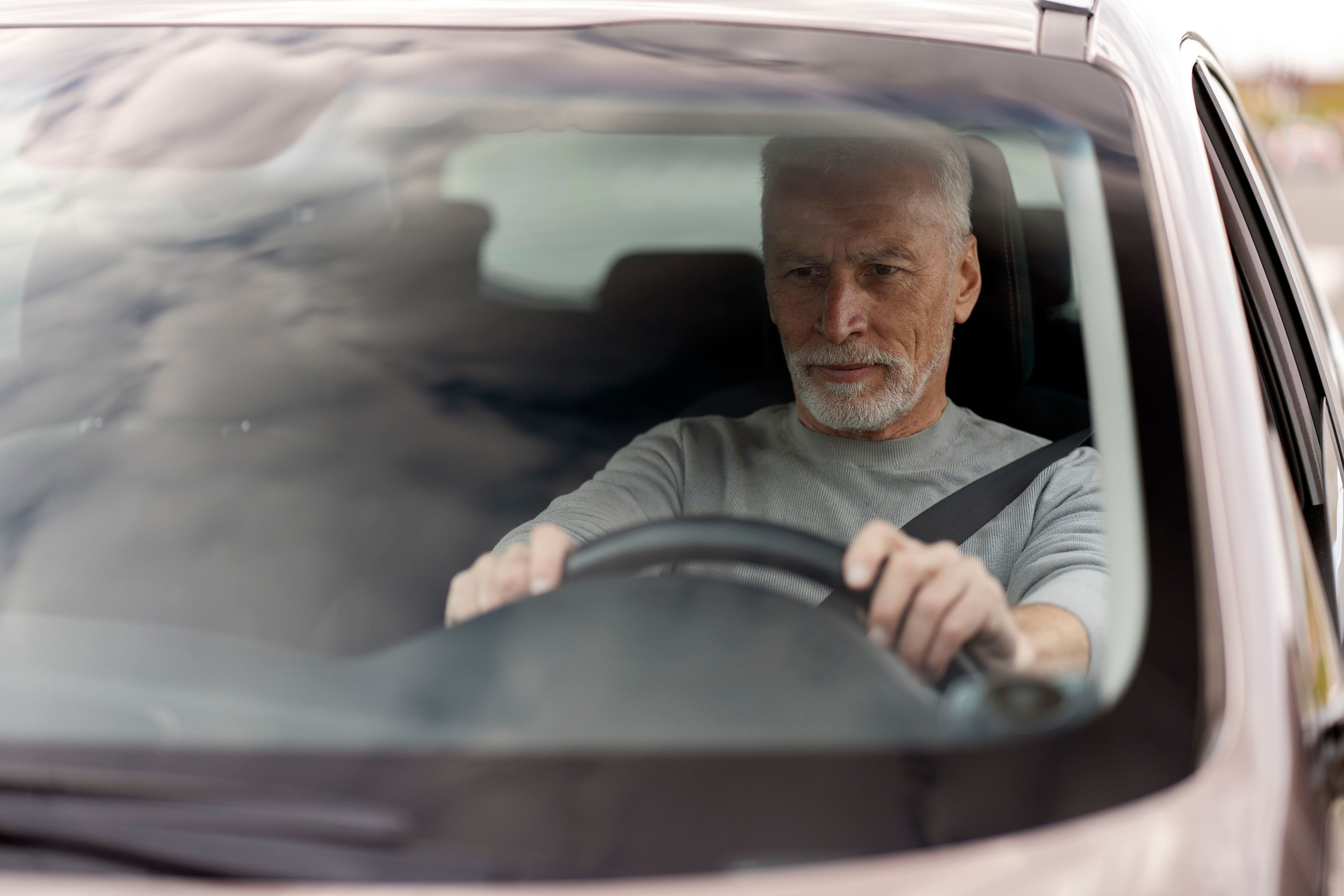 Los 10 coches ideales para personas mayores de 60 años
